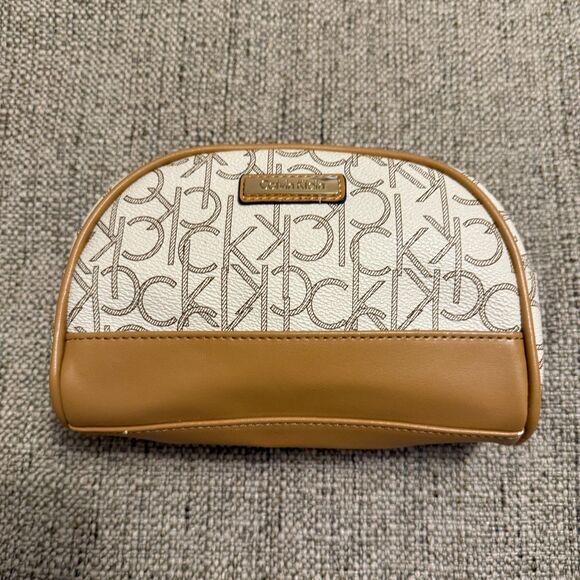Calvin Klein Makeup Bag - Picture 1 of 10